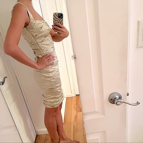 Nicole Miller Champagne Gold Square Neck Cocktail Dress - Sz 6 - Picture 1 of 6
